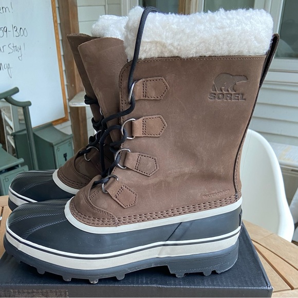 Men’s NWOT Sorel Size 9 Winter Boots - Picture 1 of 4